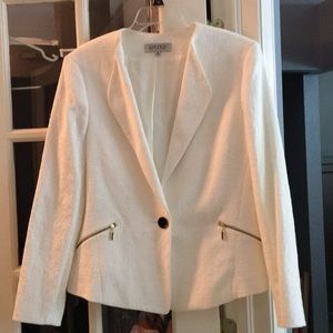 Kasper Ivory 1 button blazer